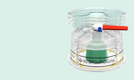Dual float auto fill humidification chamber